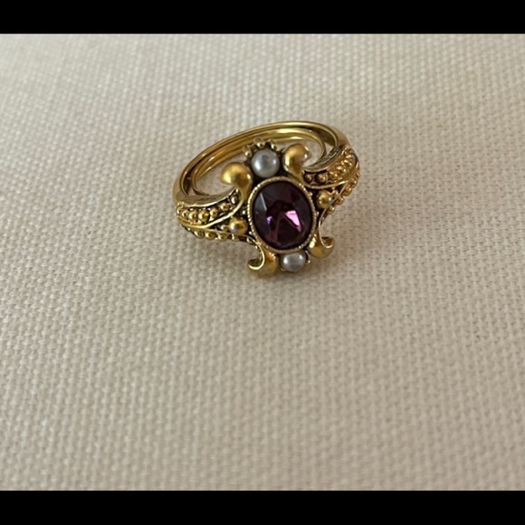 Avon Queensbury 1974 Ring - Picture 2 of 8